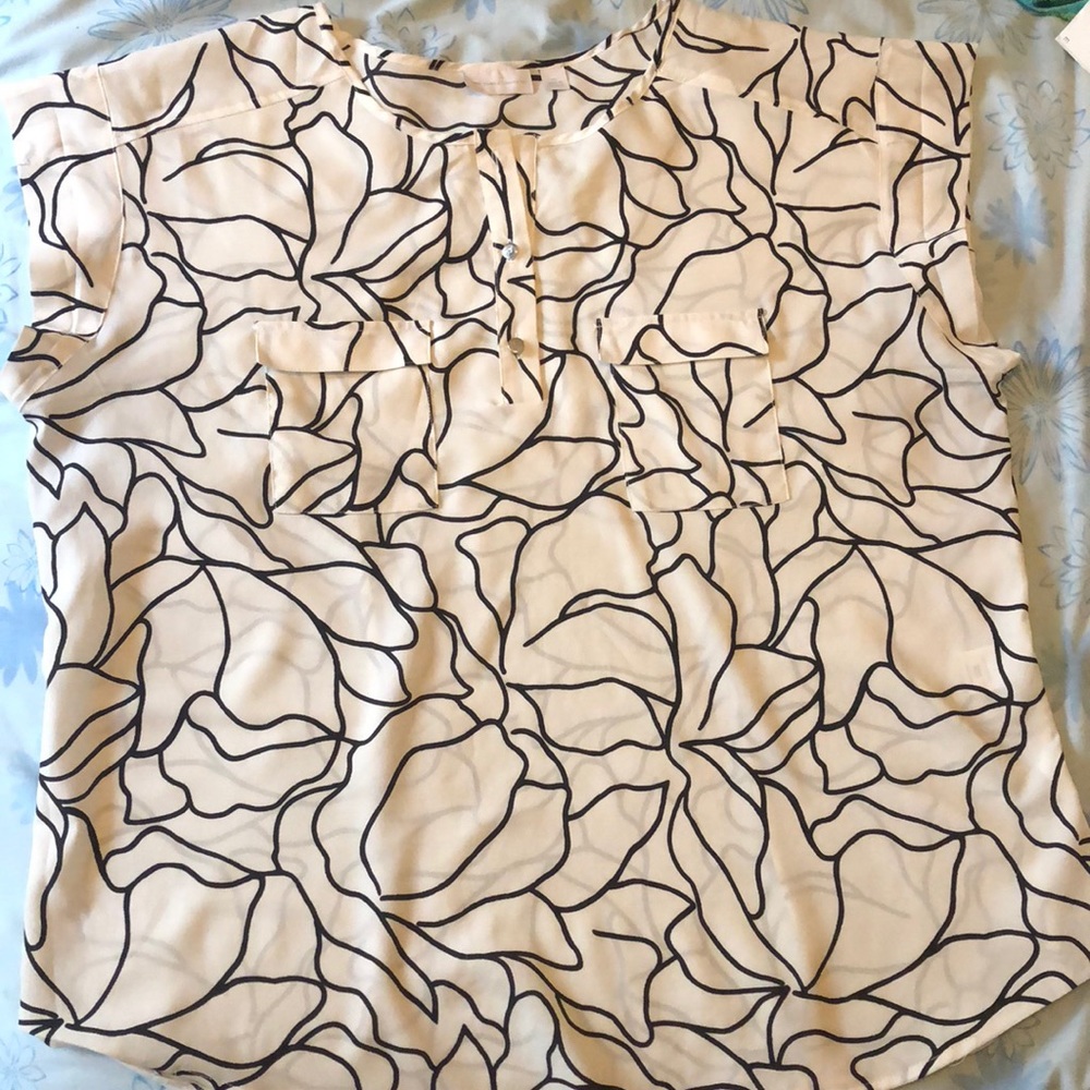 NYC floral black & white blouse
